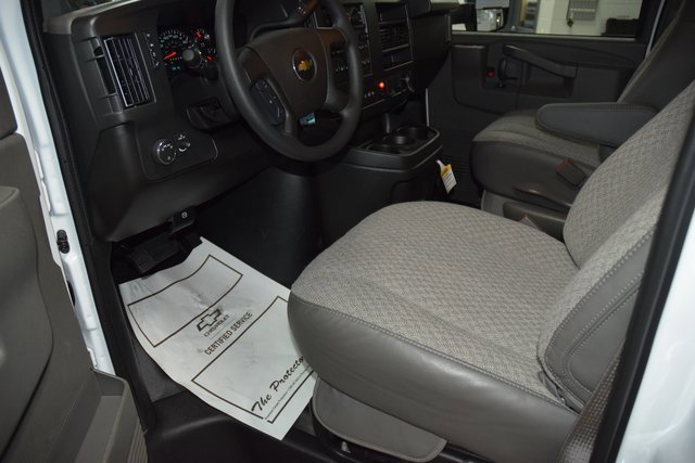New 2026 Chevrolet Express 3500 w/ Power Convenience Package image 27