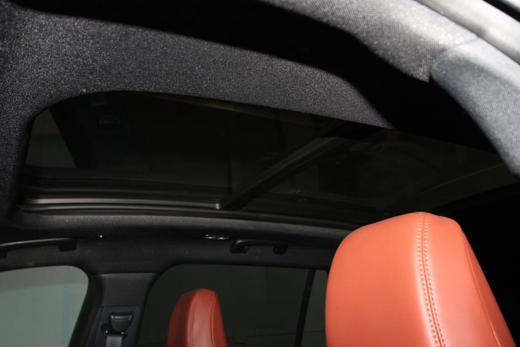 Used 2025 Lincoln Aviator Reserve w/ Jet Appearance Package image 20