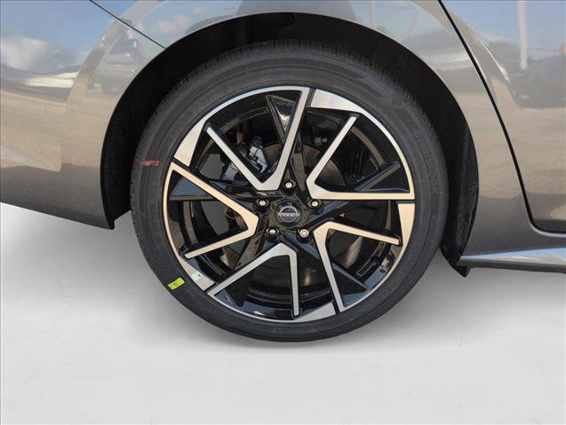 New 2025 Nissan Sentra SR w/ SR Premium Package image 24