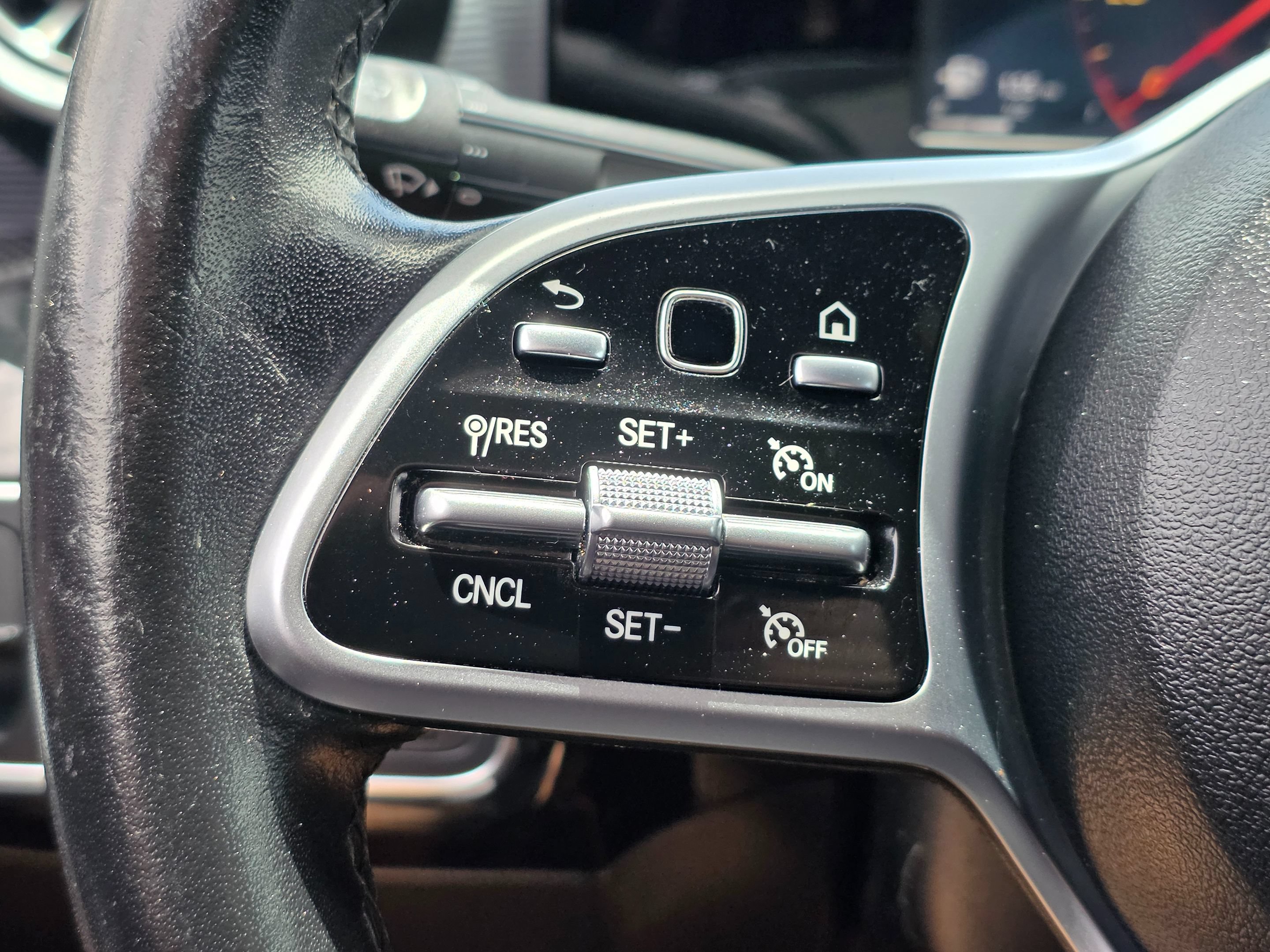 Used 2019 Mercedes-Benz A 220 w/ Parking Assistance Package image 26