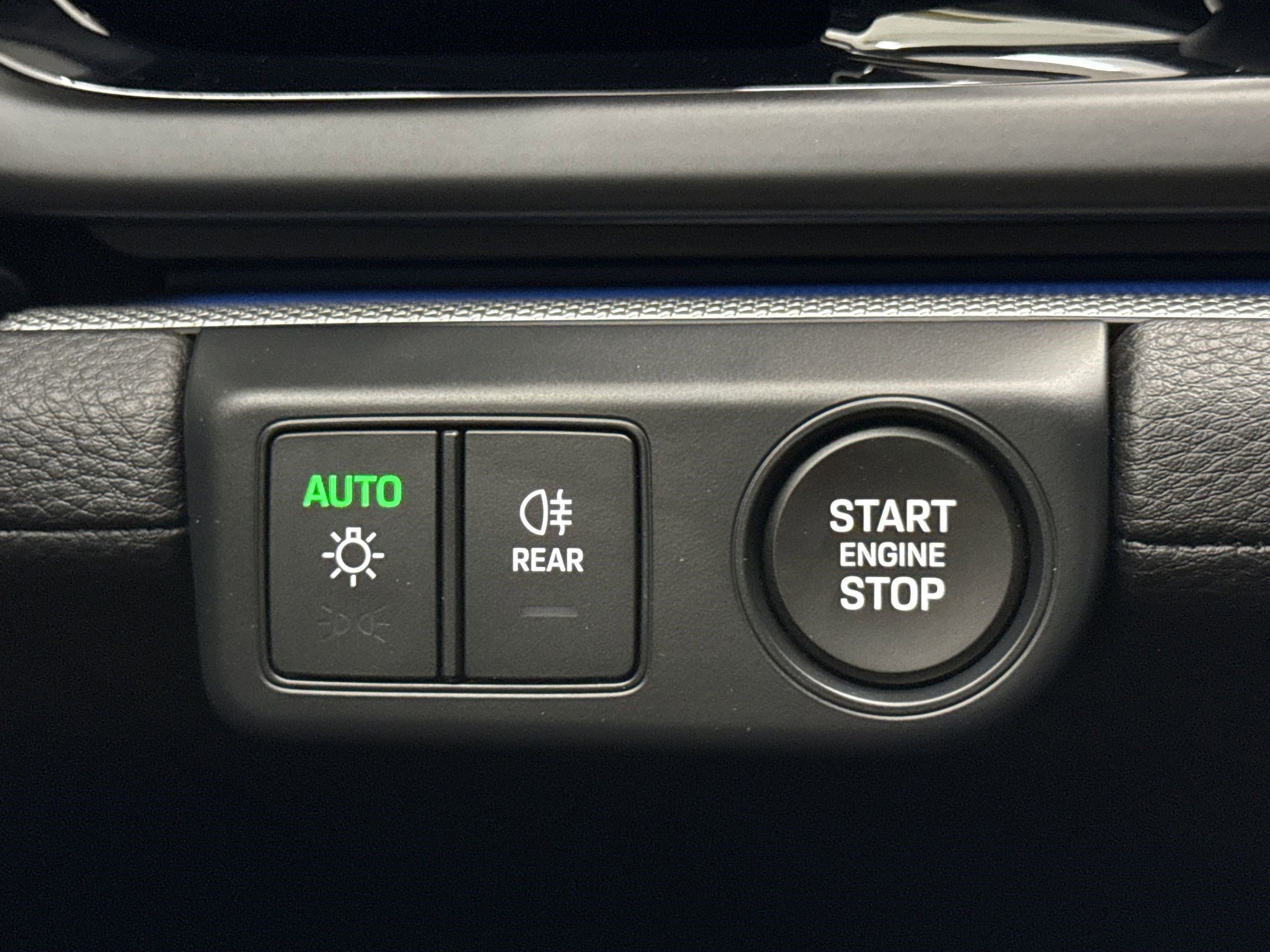 New 2025 Porsche Panamera 4 image 23