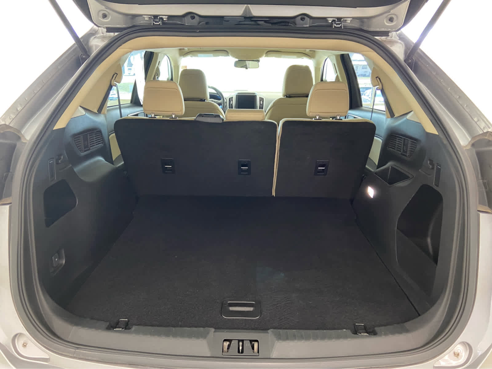 Used 2024 Ford Edge SE image 8