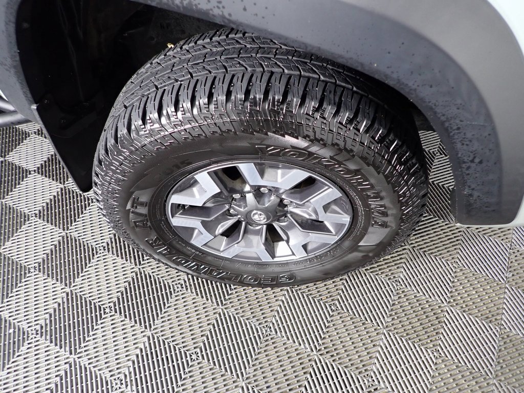 Used 2023 Toyota Tacoma TRD Off-Road image 35