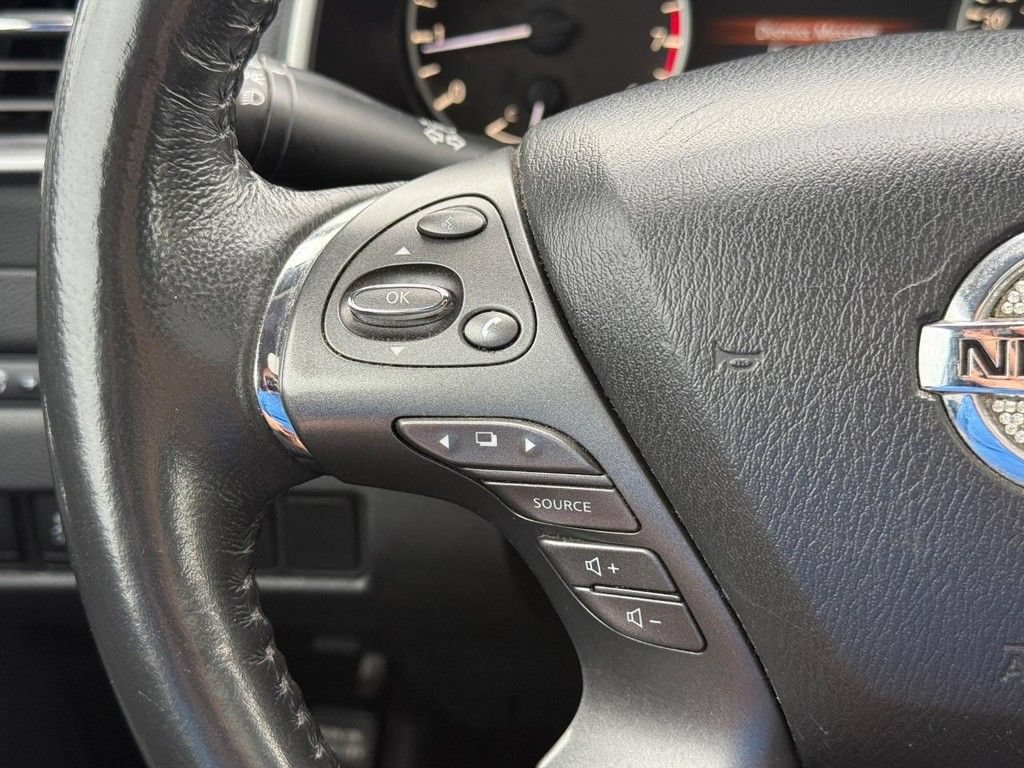 Used 2019 Nissan Murano SV AWD/4WD image 14