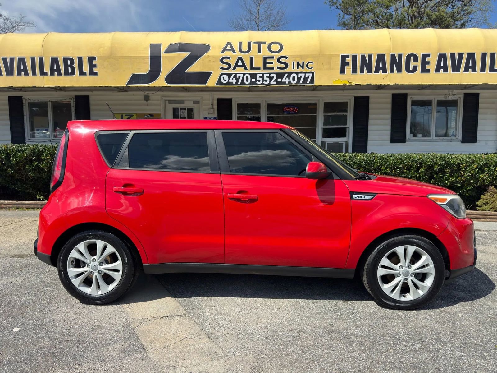 Used 2016 Kia Soul + FWD image 2