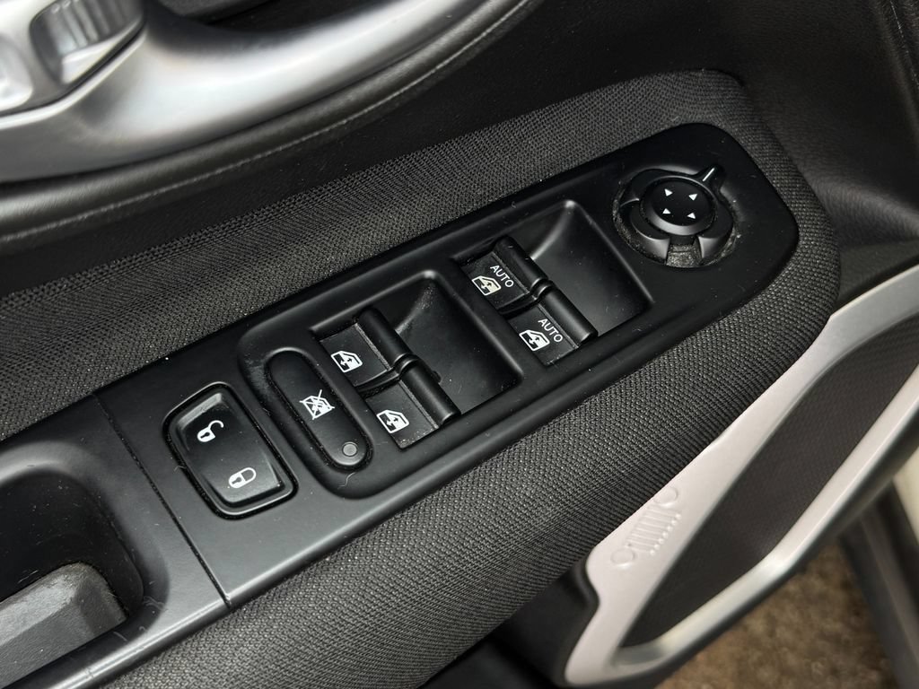 Used 2020 Jeep Renegade Sport FWD image 11