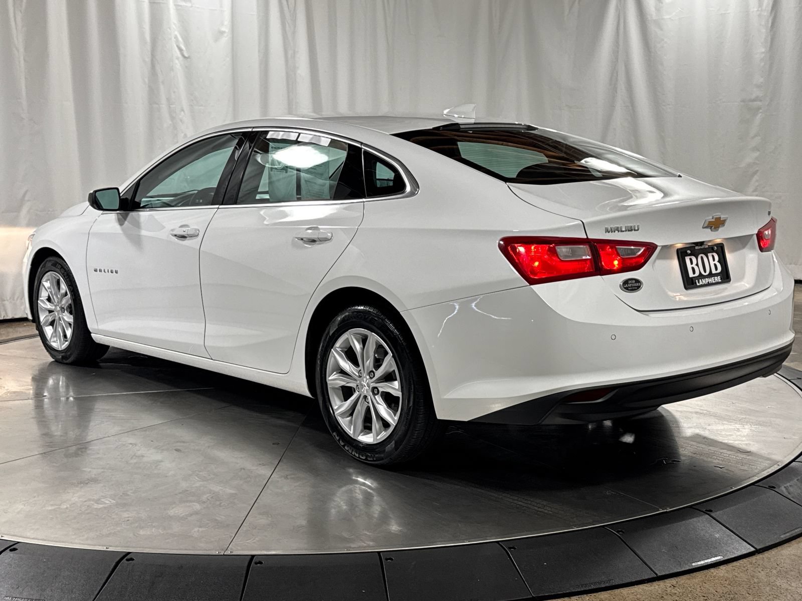 Used 2024 Chevrolet Malibu LT FWD image 9