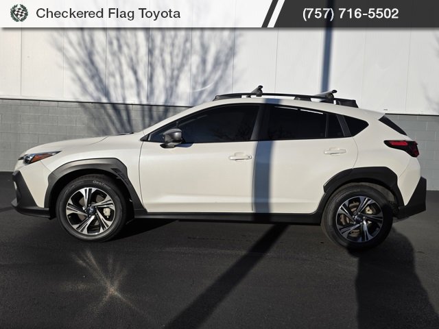 Used 2024 Subaru Crosstrek 2.0i Premium image 3