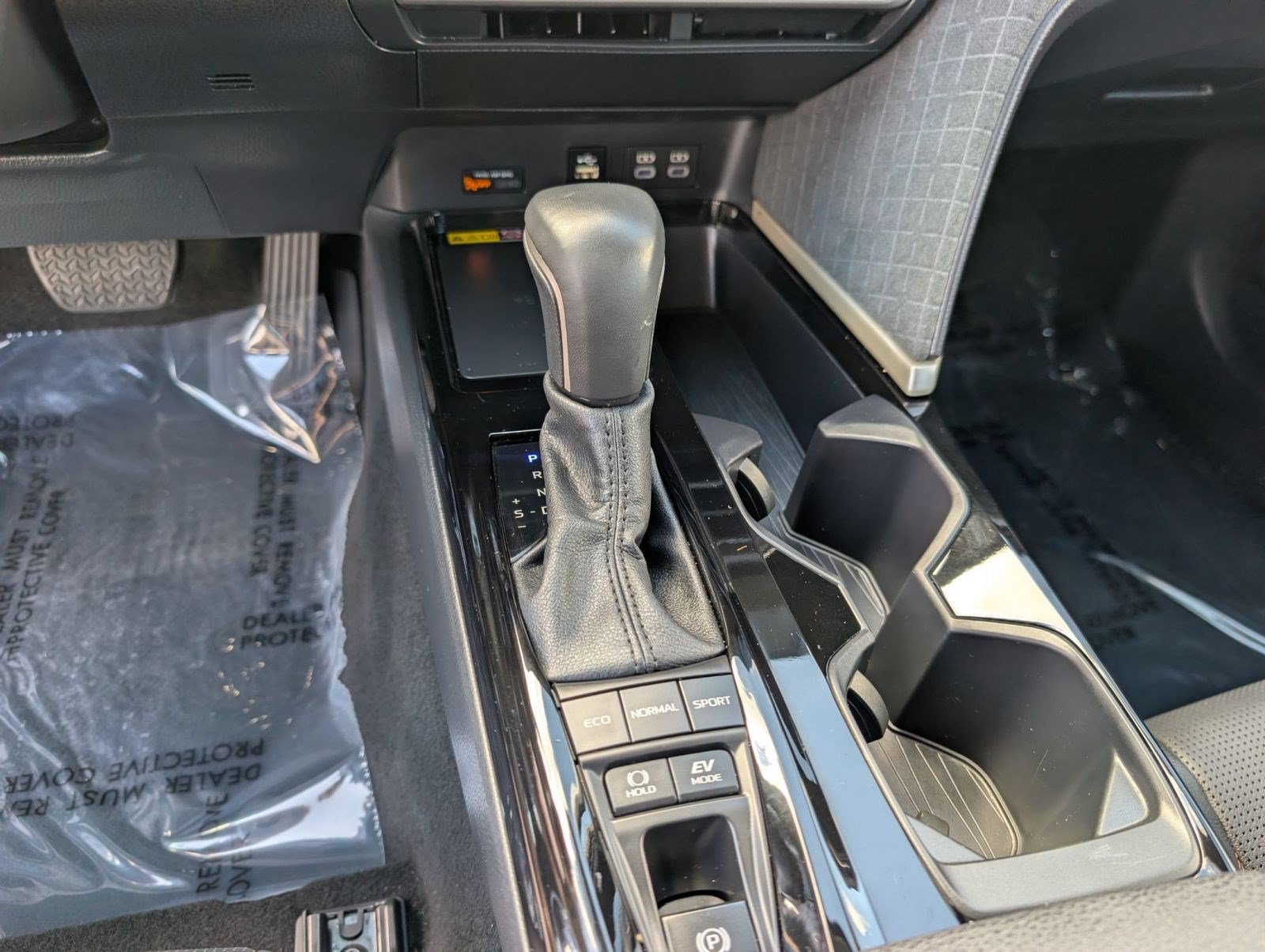 Used 2026 Toyota Camry XLE FWD image 17