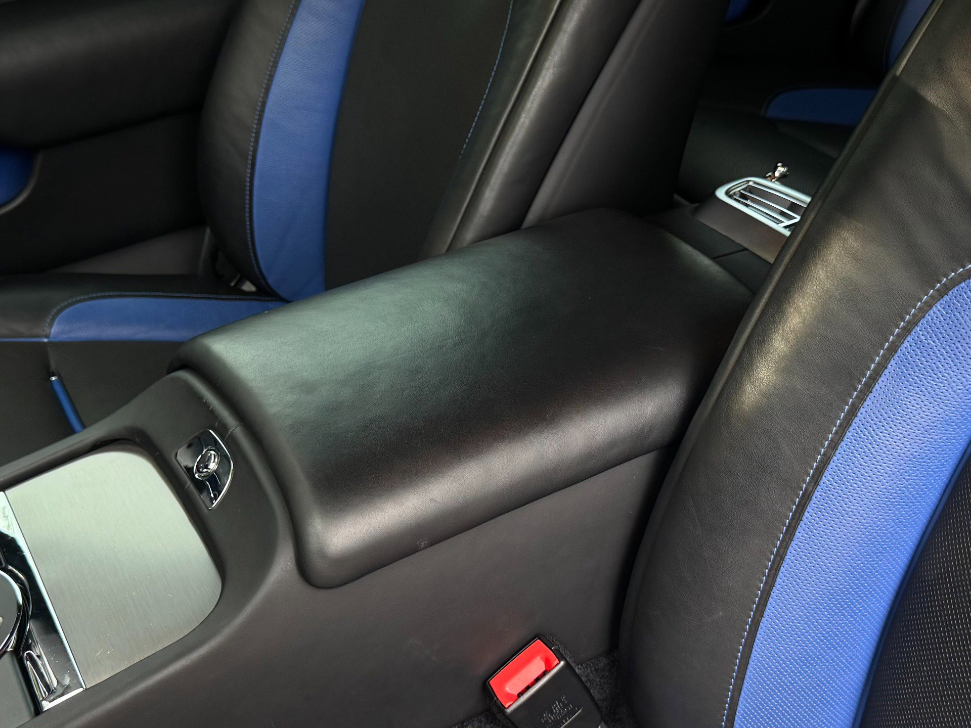 Used 2016 Rolls-Royce Wraith RWD image 14