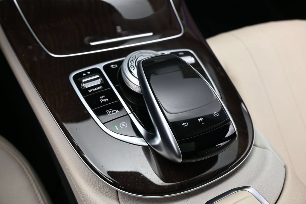 Used 2019 Mercedes-Benz E 300 image 28