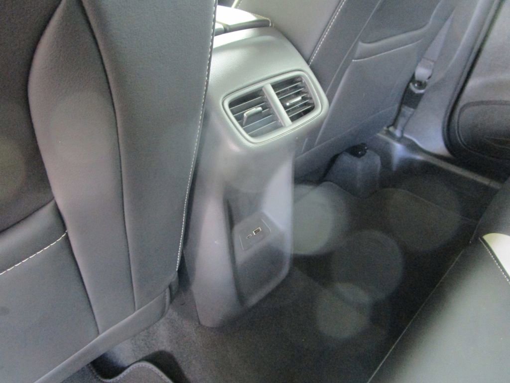 Used 2024 Buick Envision Sport Touring image 15