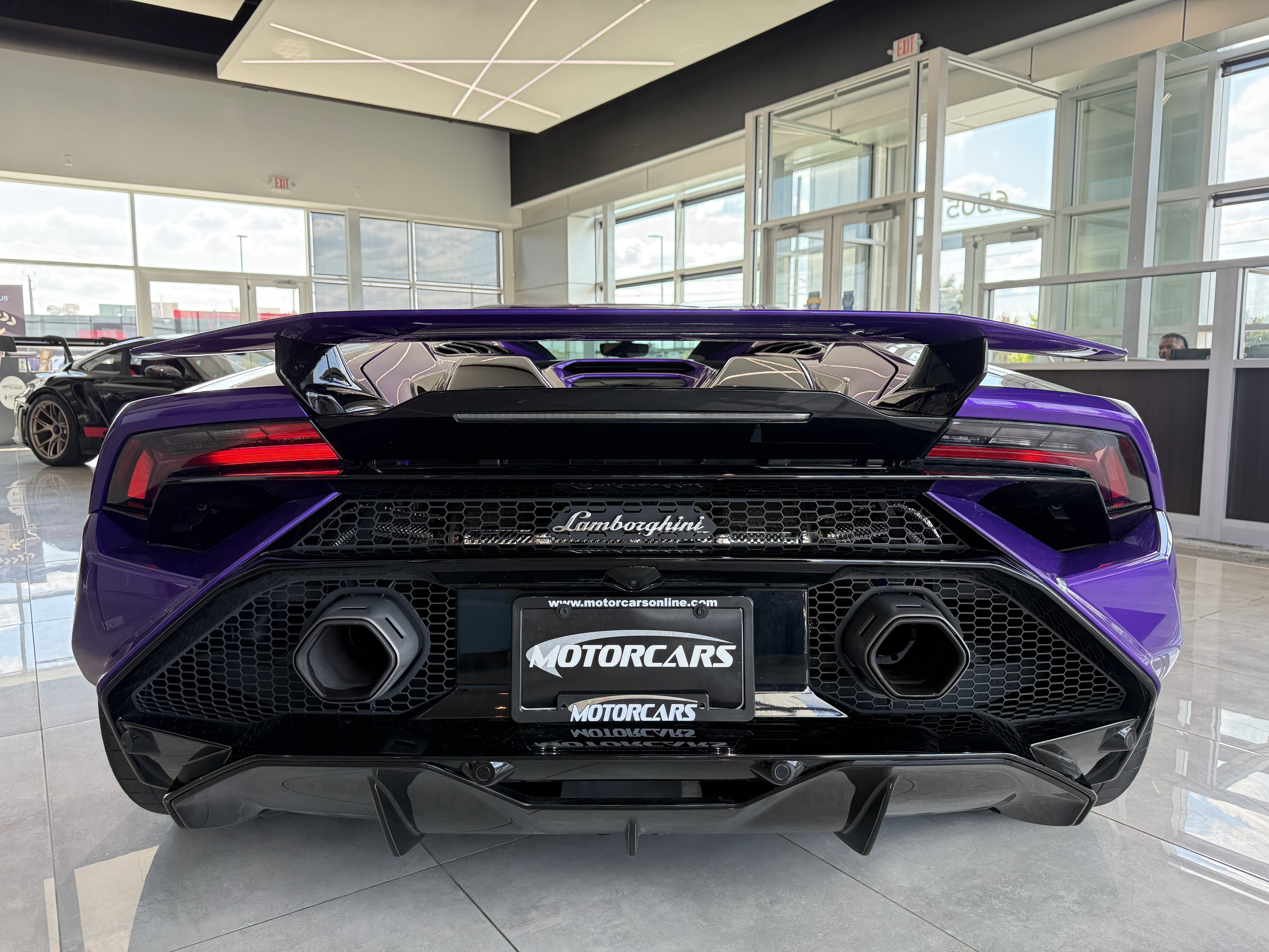 Used 2023 Lamborghini Huracan Tecnica image 9