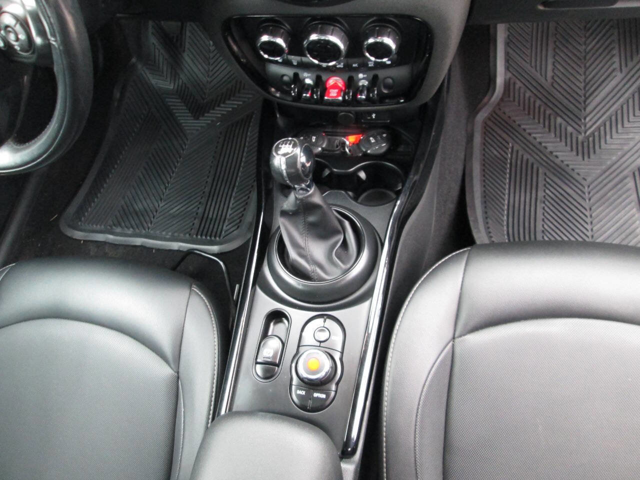 Used 2019 MINI Cooper Clubman ALL4 image 27