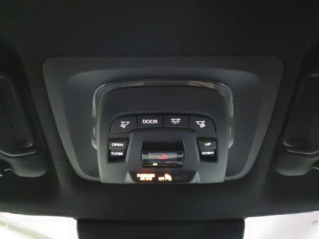 Used 2025 Toyota Corolla Cross AWD Hybrid w/ Convenience Package image 28