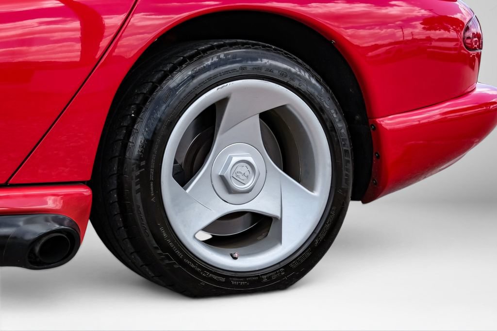 Used 1995 Dodge Viper RT/10 RWD image 36