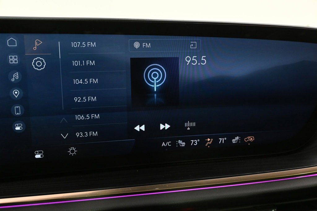 Used 2024 Buick Envision Avenir image 27