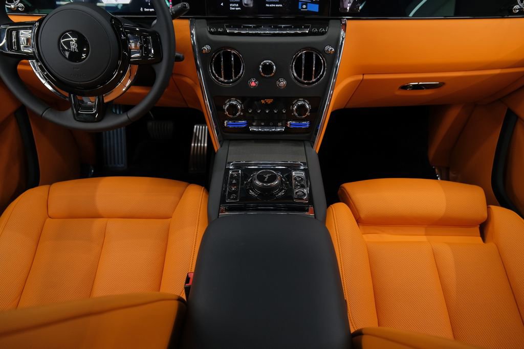 Used 2026 Rolls-Royce Cullinan AWD/4WD image 75