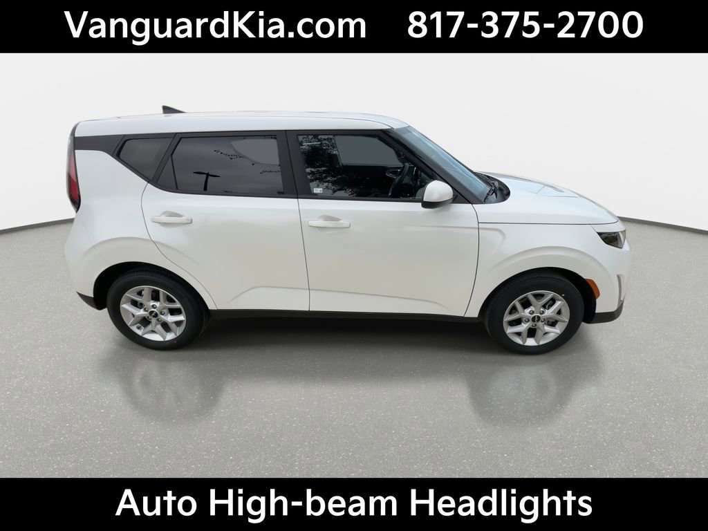Certified 2025 Kia Soul LX image 10