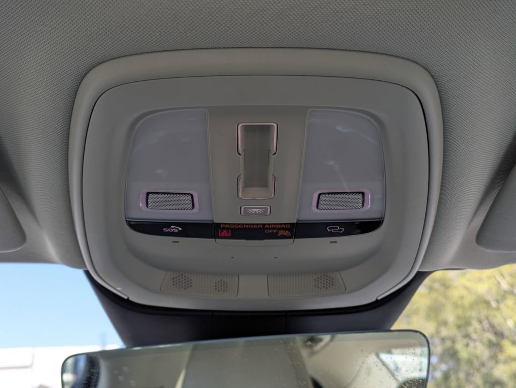 Certified 2024 Volvo S60 B5 Ultimate w/ Climate Package image 21