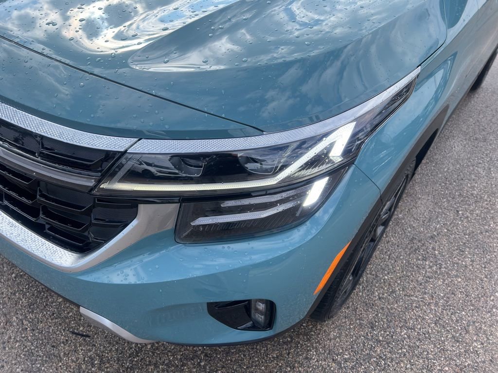 Certified 2024 Kia Seltos SX w/ SX Sunroof Package AWD/4WD image 31