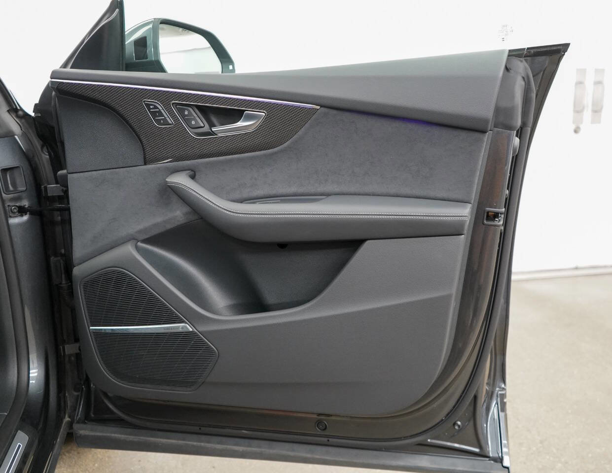 Used 2023 Audi SQ8 Premium Plus image 60