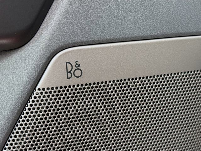 Used 2021 Ford F150 Lariat w/ Equipment Group 502A High image 19