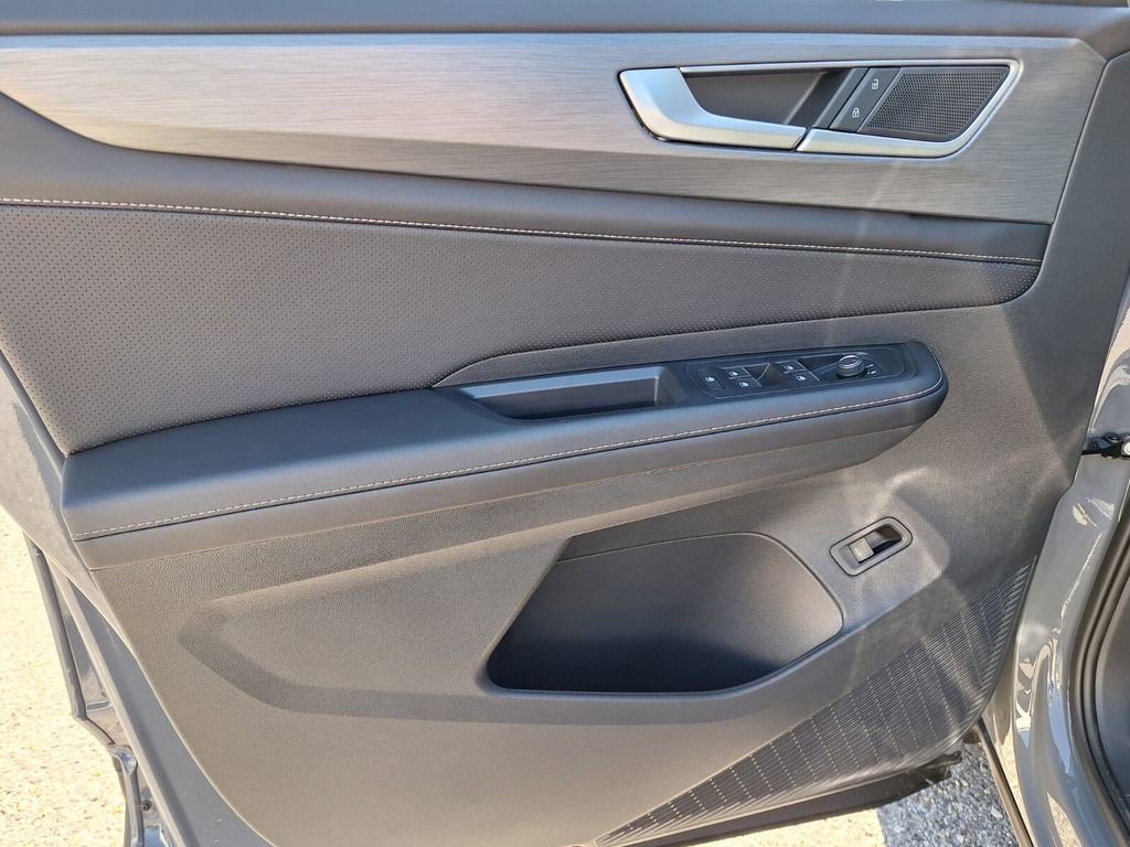 New 2026 Volkswagen Atlas Cross Sport SE image 26