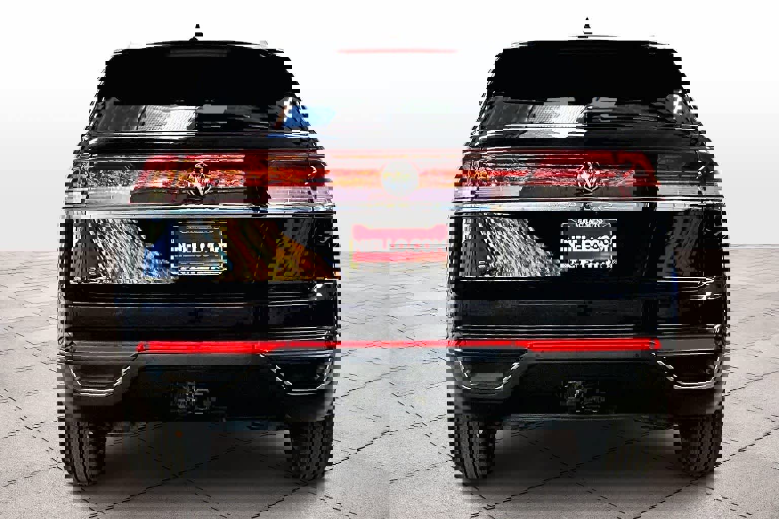 Used 2024 Volkswagen Atlas Cross Sport SE image 7