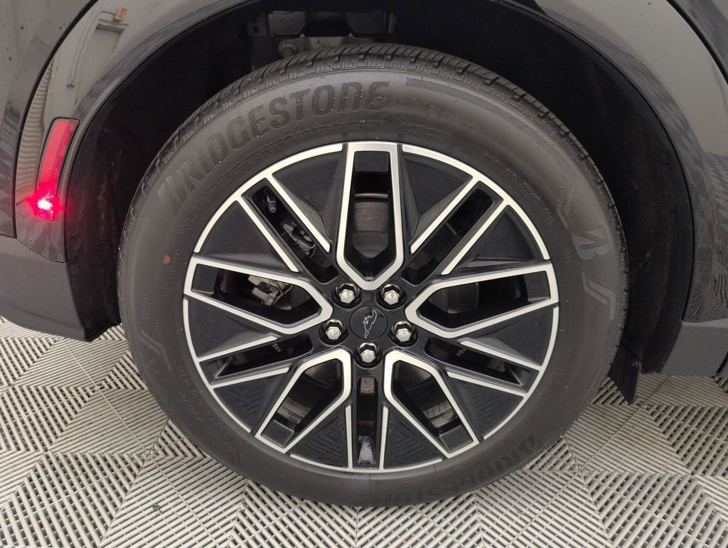 Used 2025 Ford Mustang Mach-E Premium RWD image 19