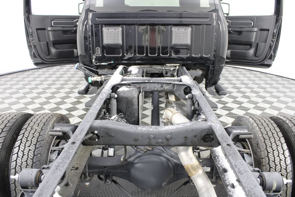 Used 2025 RAM 4500 4x4 Regular Cab DRW image 16
