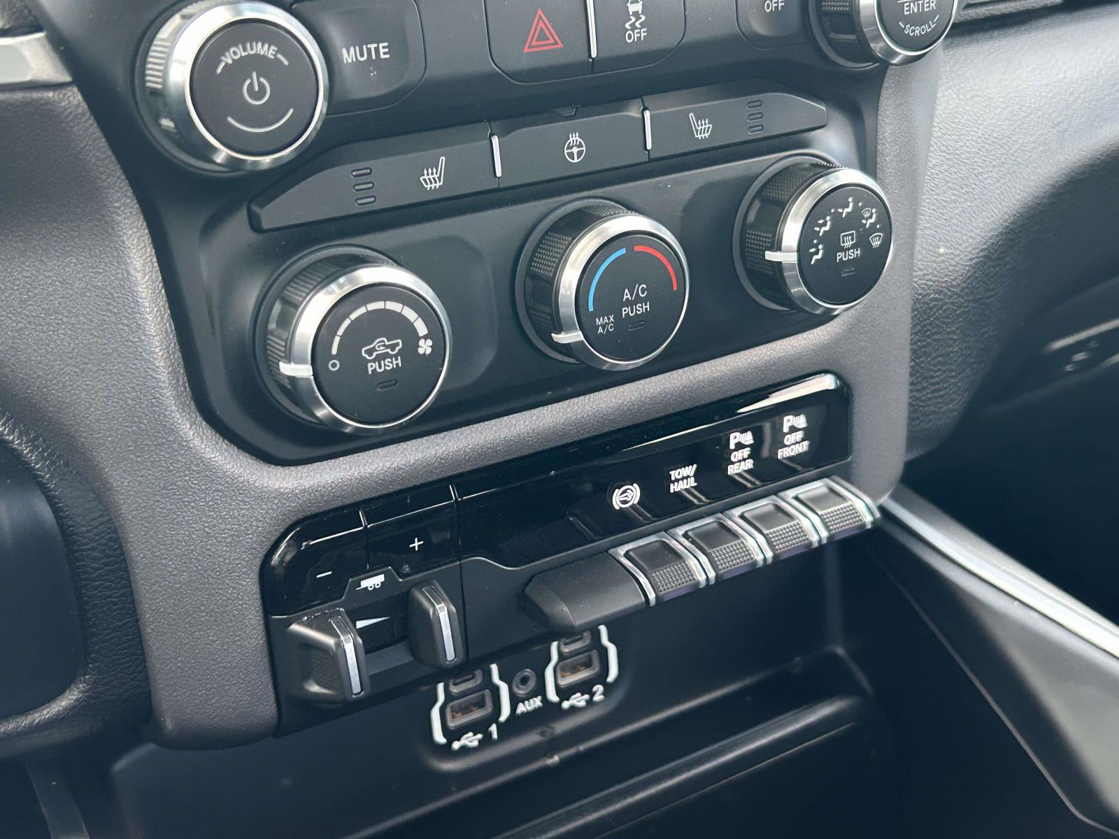 Used 2021 RAM 2500 Big Horn w/ Night Edition image 24