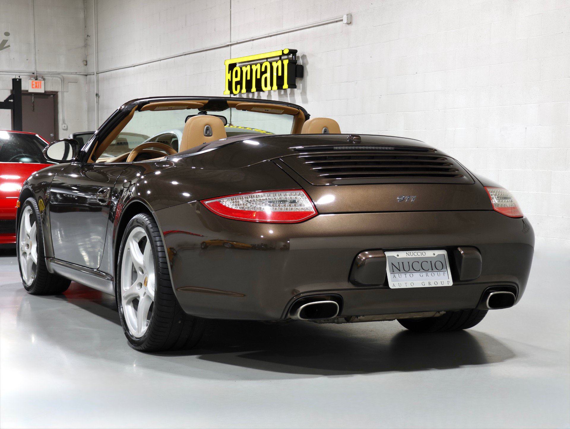 Used 2011 Porsche 911 Cabriolet image 36