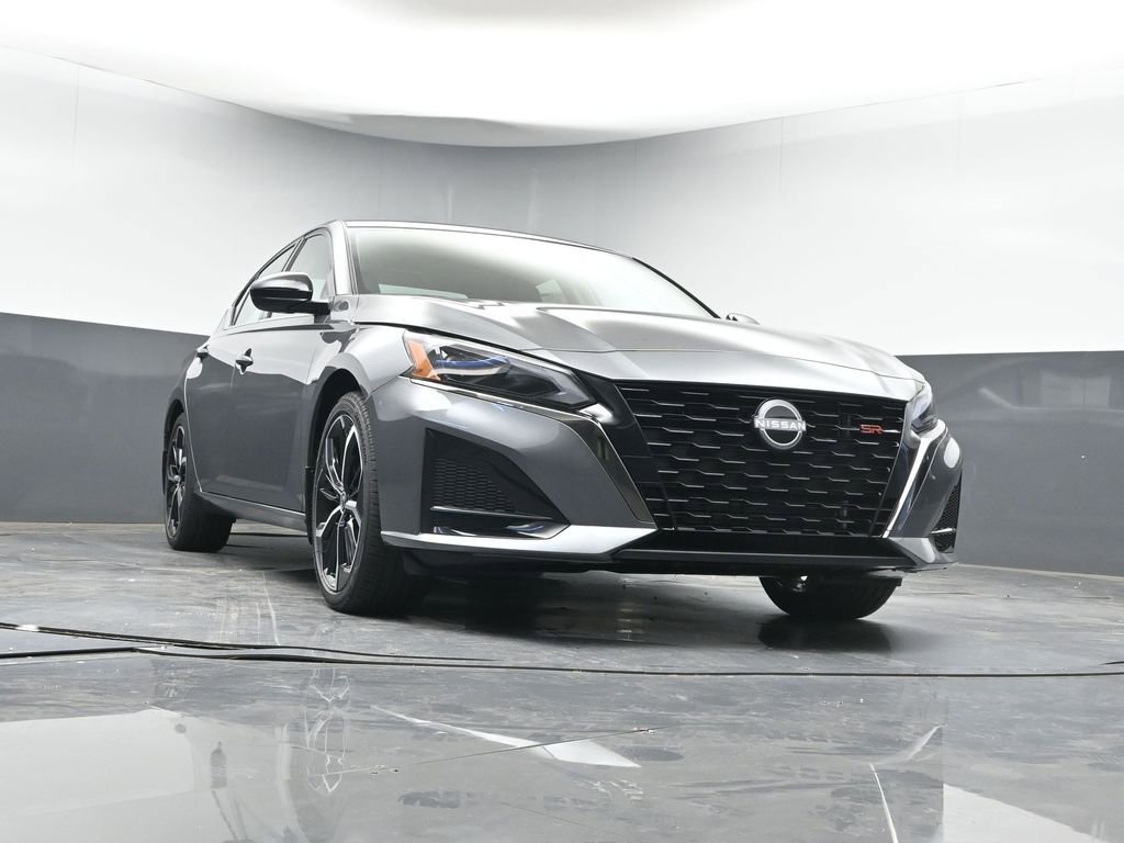 New 2025 Nissan Altima 2.5 SR image 33