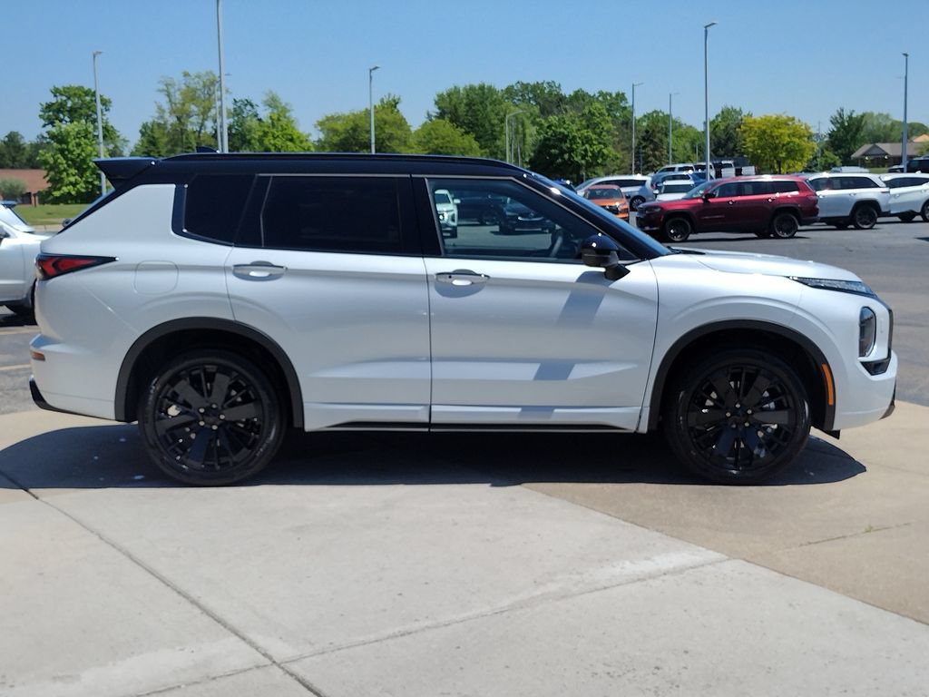 New 2026 Mitsubishi Outlander SEL Black Edition AWD/4WD image 15