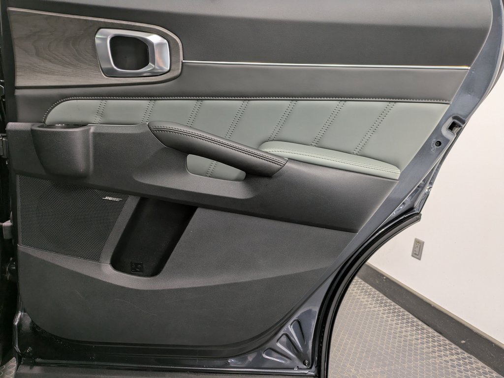 Used 2024 Kia Sorento SX Prestige w/ Sage Leather Package image 24