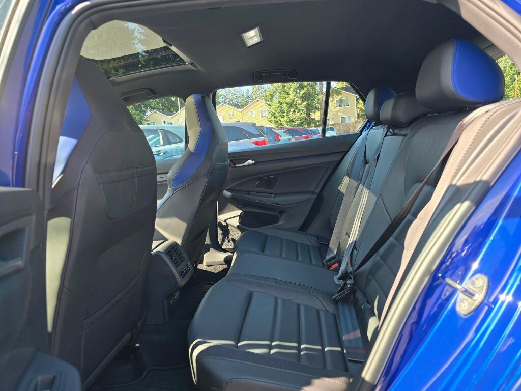 Used 2024 Volkswagen Golf R AWD/4WD image 4