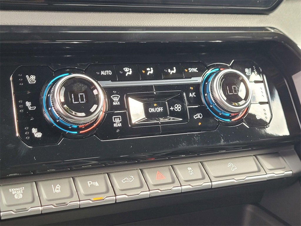 New 2026 GMC Sierra 2500 AT4 w/ AT4 Premium Plus Package image 16