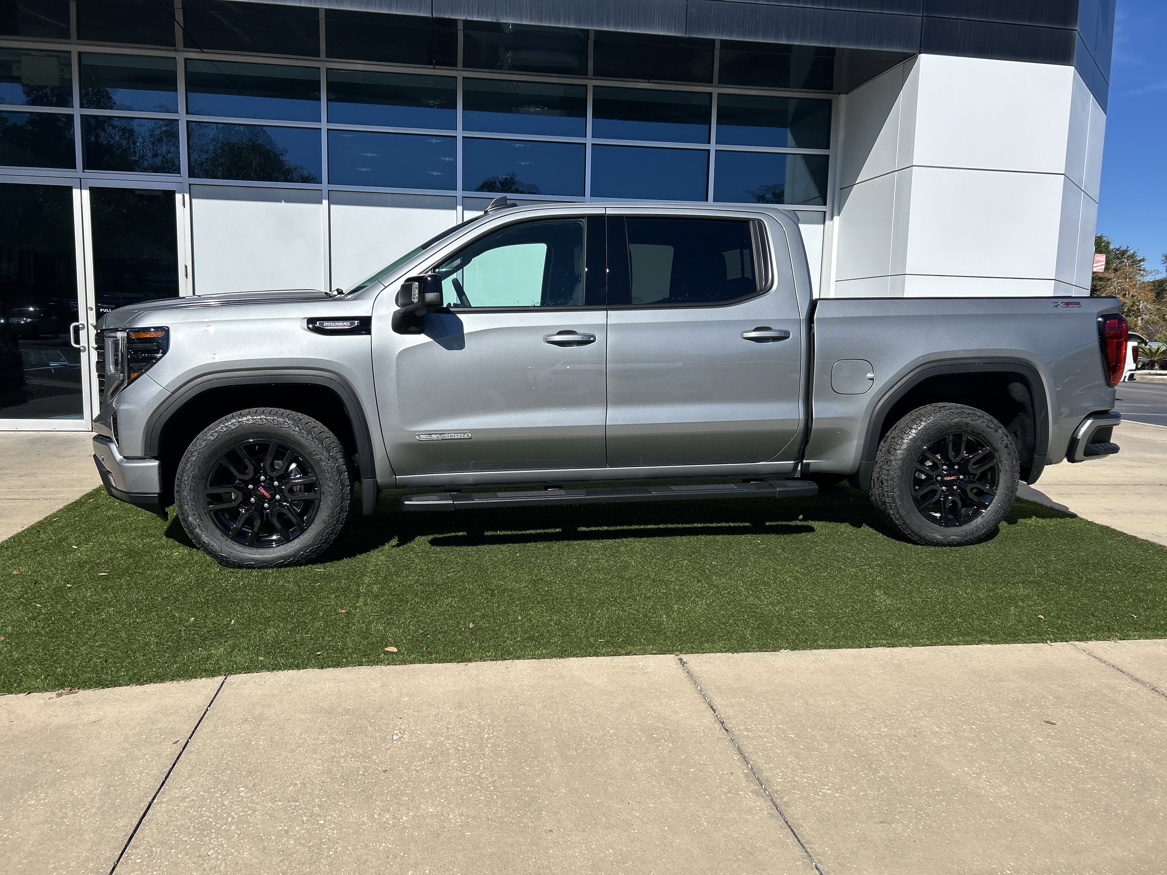 New 2026 GMC Sierra 1500 Elevation w/ Elevation Premium Package image 5