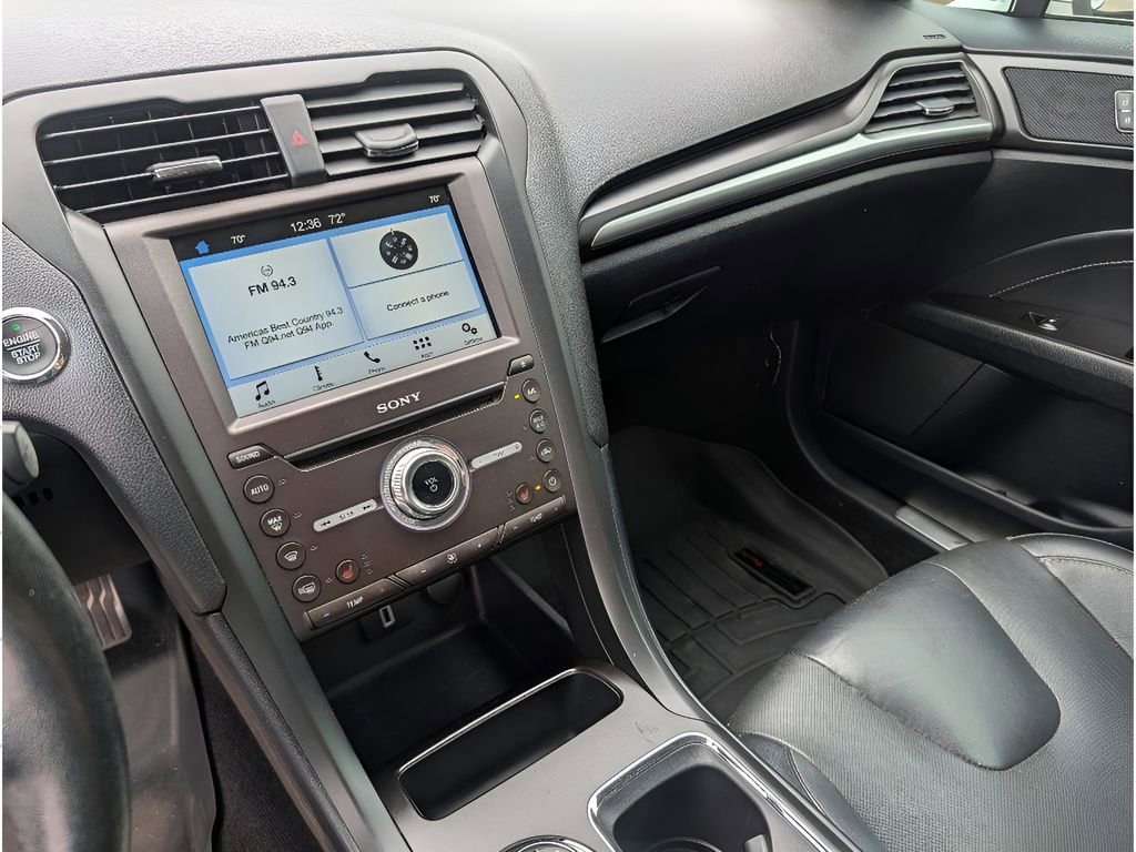 Used 2018 Ford Fusion Titanium AWD/4WD image 20
