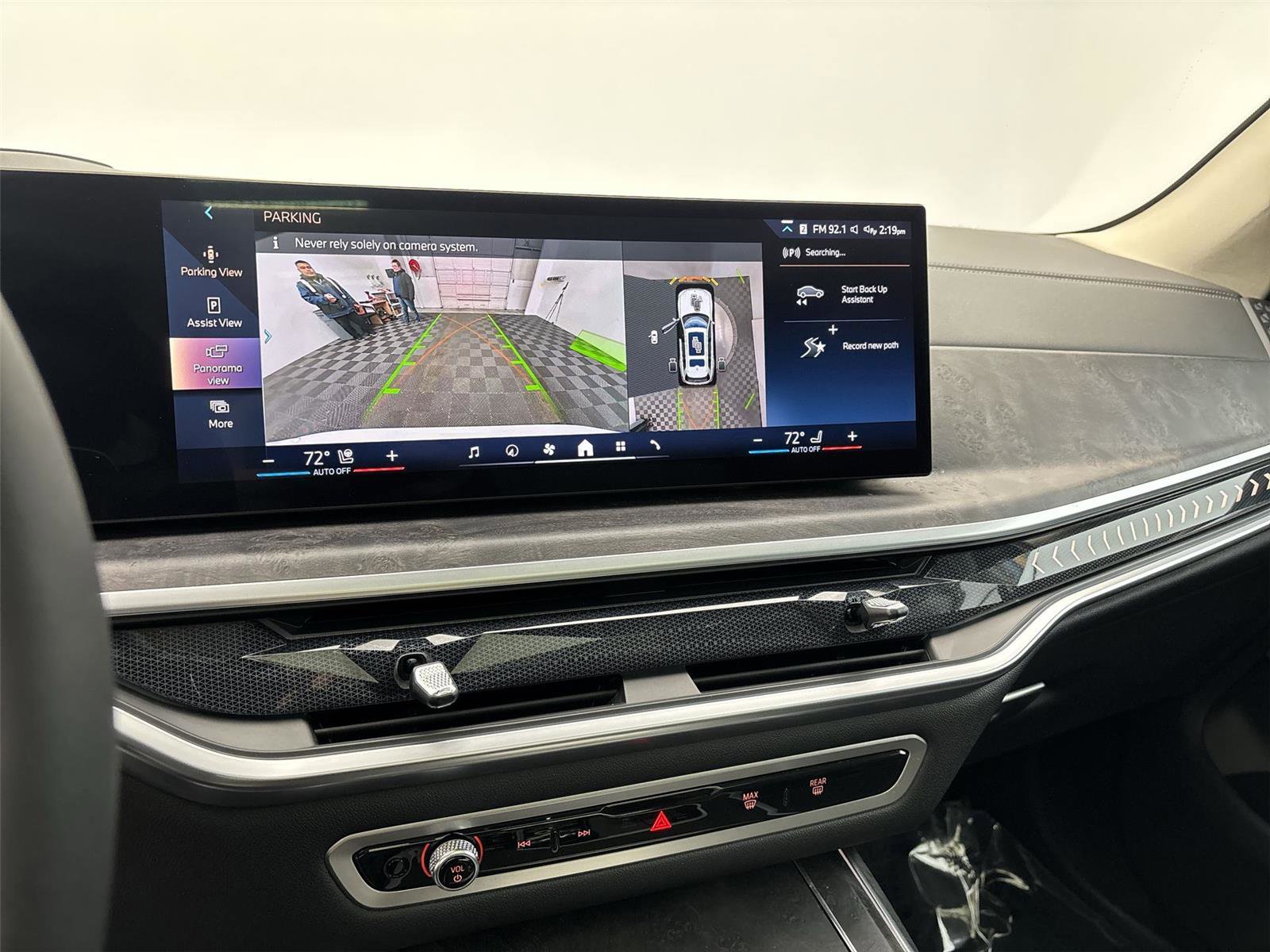 Used 2024 BMW X7 xDrive40i w/ Premium Package AWD/4WD image 31