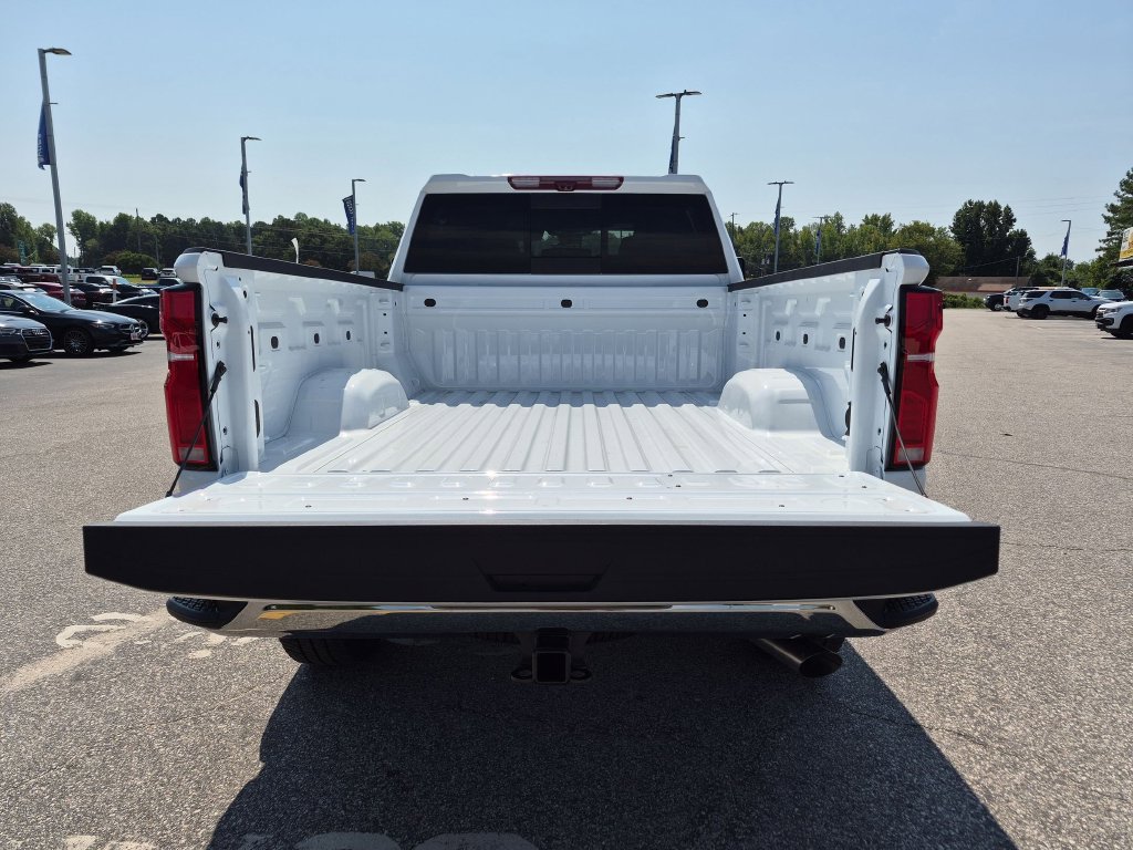 New 2026 Chevrolet Silverado 2500 LTZ w/ LTZ Plus Package AWD/4WD image 32