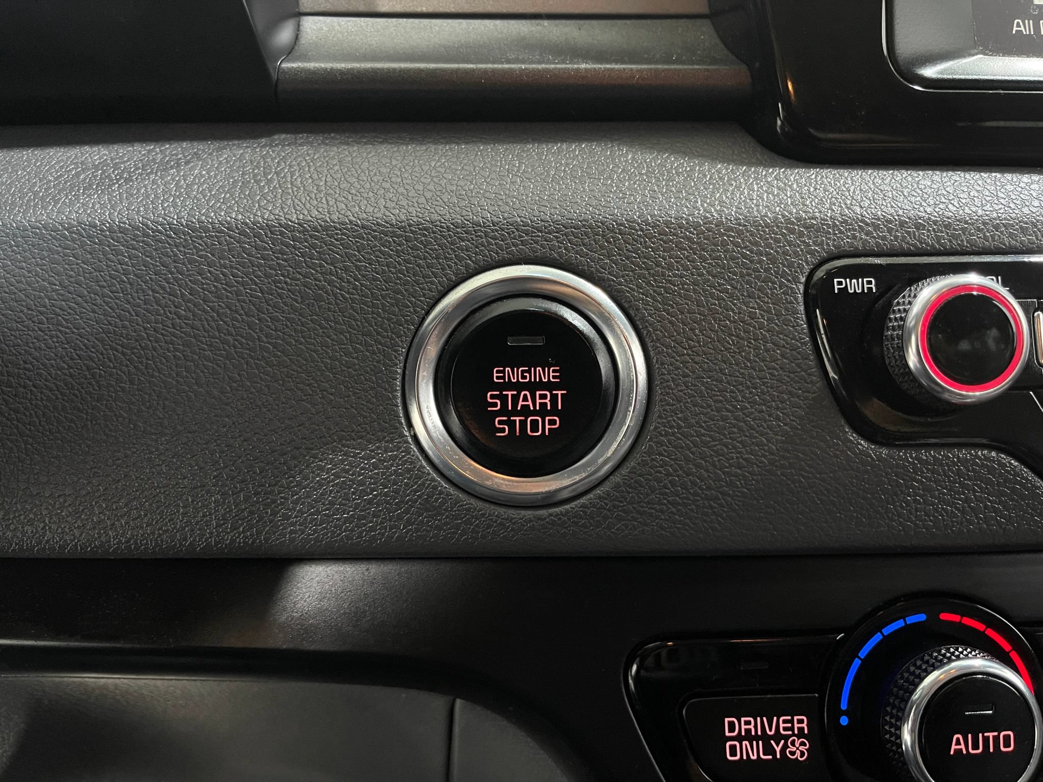 Used 2019 Kia Niro LX FWD image 19