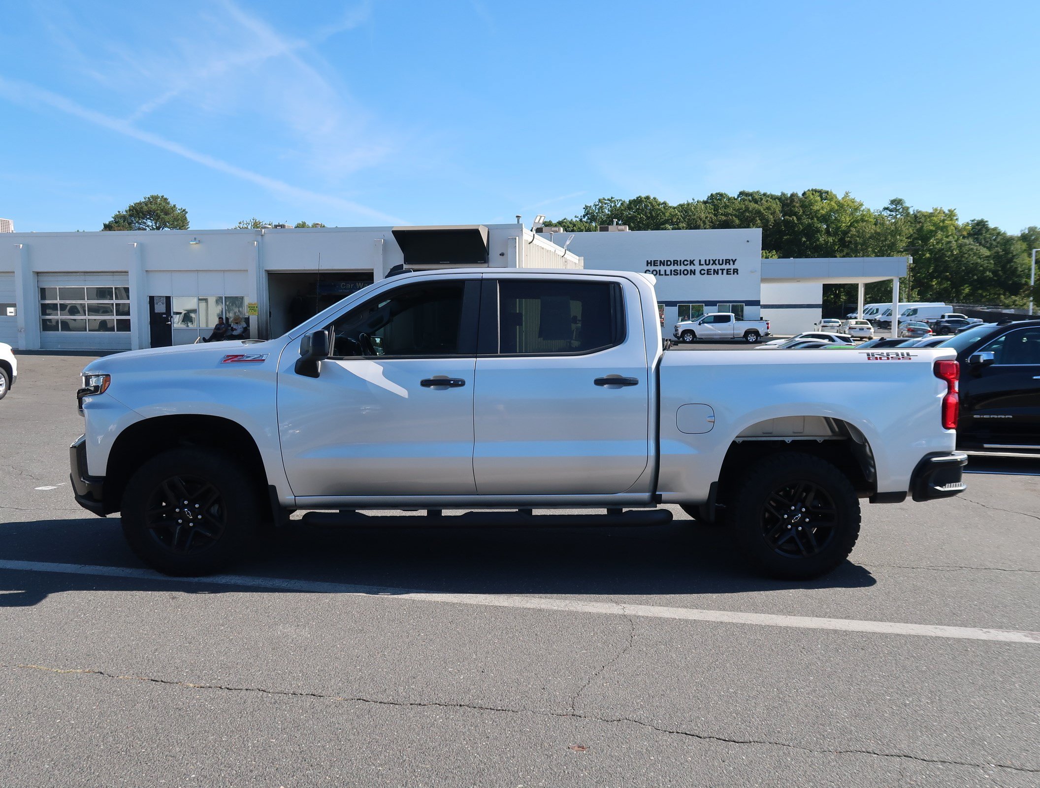 Used 2020 Chevrolet Silverado 1500 LT Trail Boss AWD/4WD image 7