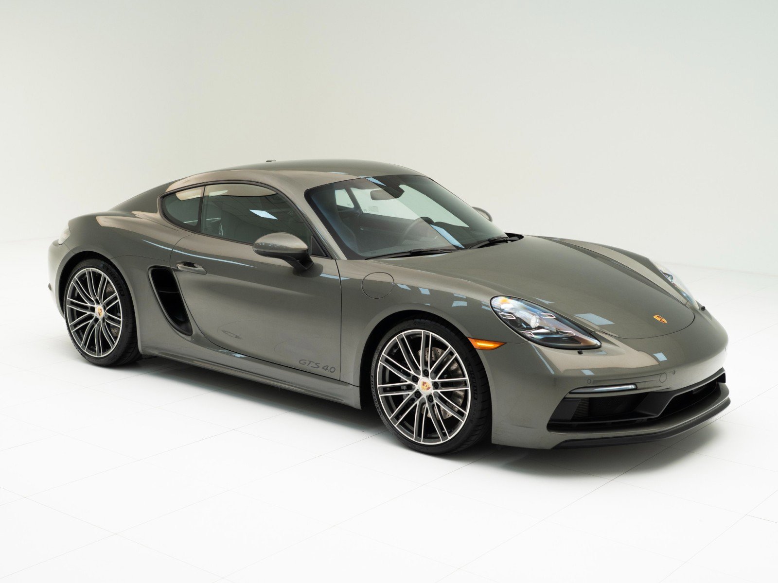 Certified 2025 Porsche 718 Cayman GTS RWD image 7