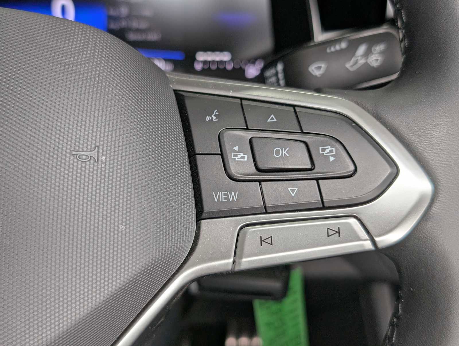 Used 2025 Volkswagen Jetta Sport image 32