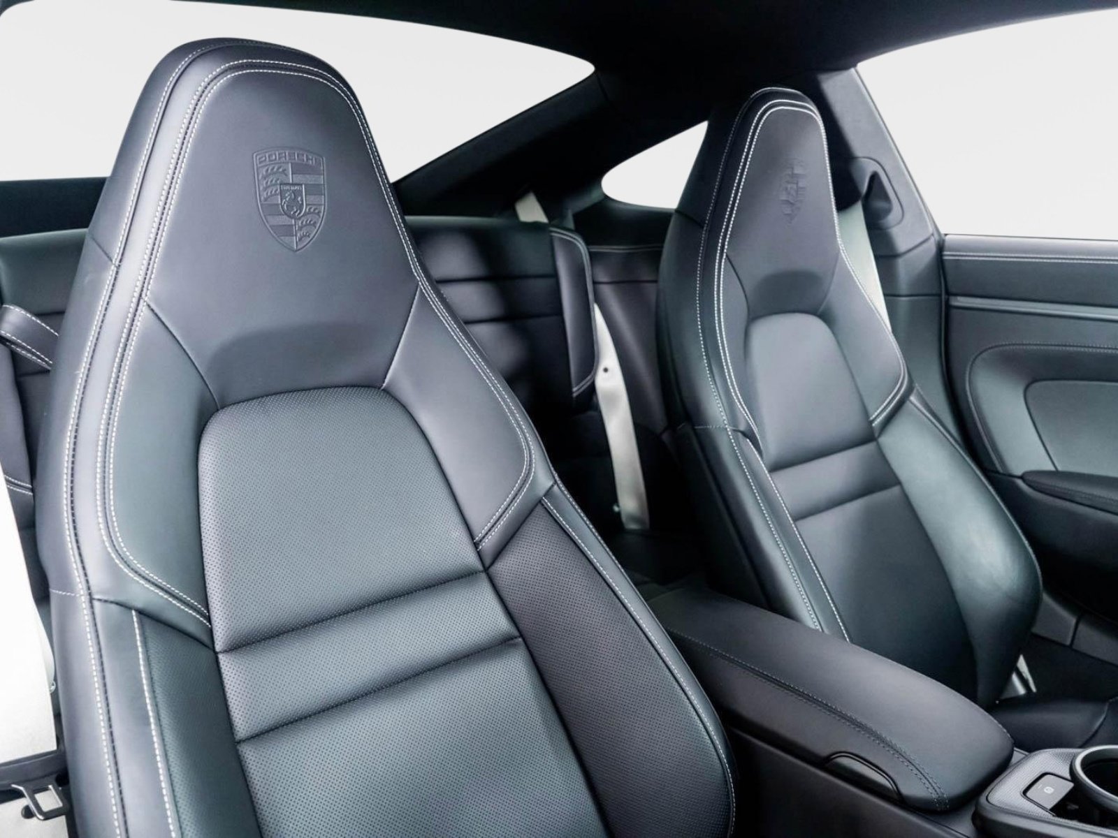 Used 2024 Porsche 911 Carrera 4S w/ Sport Package image 41