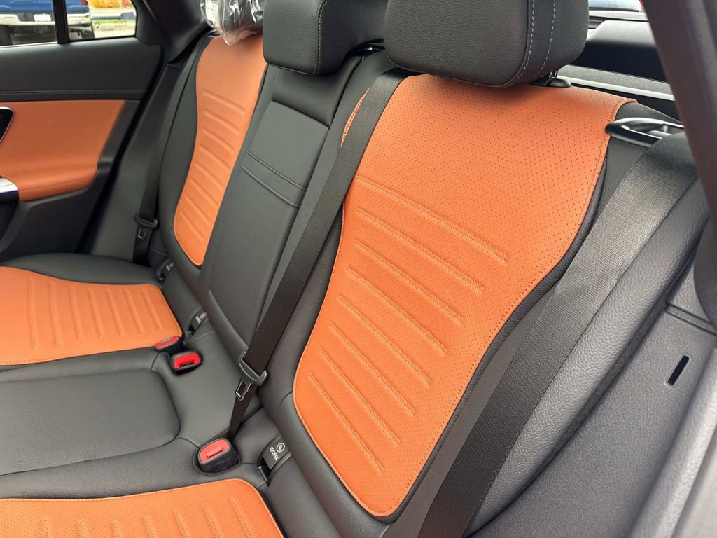 New 2026 Mercedes-Benz GLC 300 4MATIC image 14