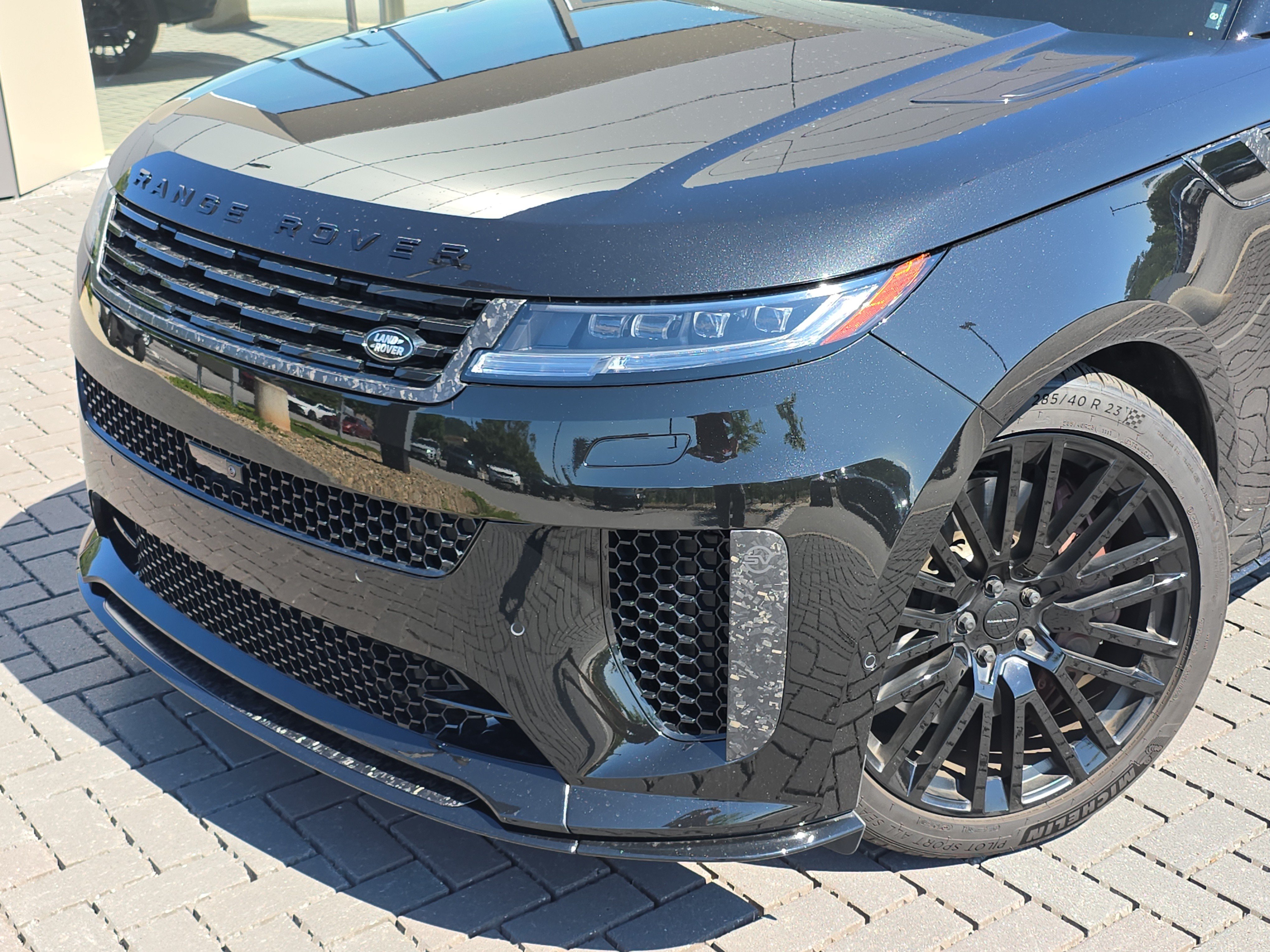 Certified 2026 Land Rover Range Rover Sport SV AWD/4WD image 9