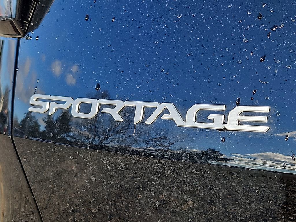 Certified 2026 Kia Sportage EX AWD/4WD image 33
